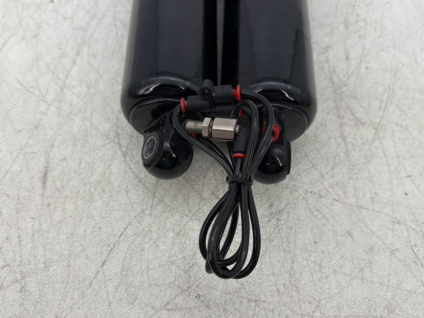 1998 Harley Touring FLHTCUI Electra Glide Ultra OEM Rear Left Right Shock Absorbers