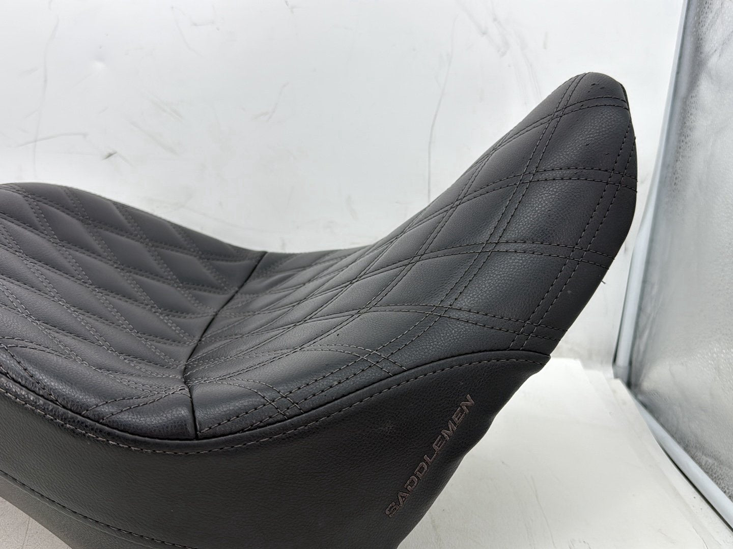 2011 Harley Softail FLSTFB Fat Boy OEM Passenger Rider Driver Seat Saddle
