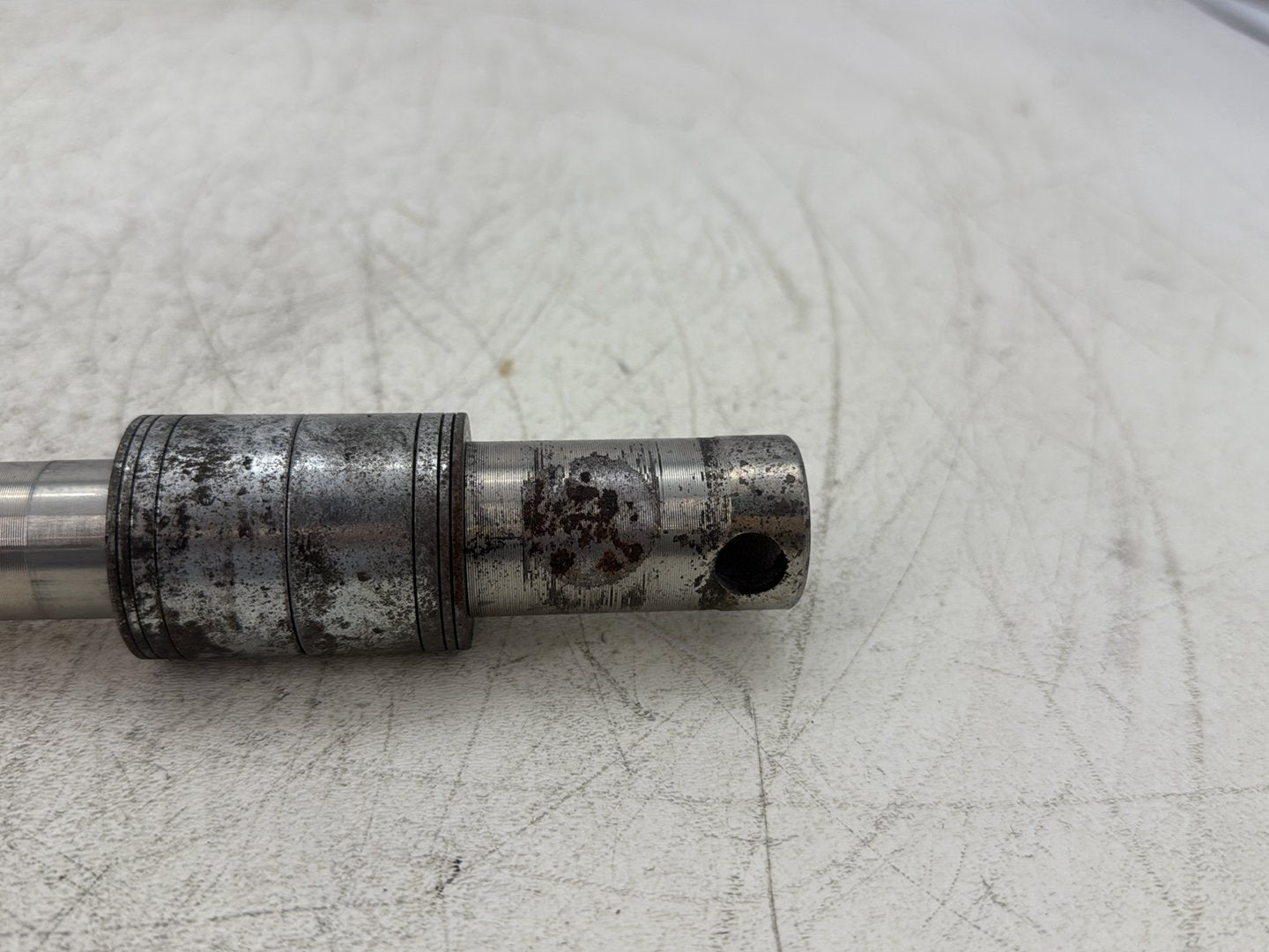 2012 Harley Dyna Super Glide Custom FXDCI OEM Front Wheel Axle Bolt Shaft