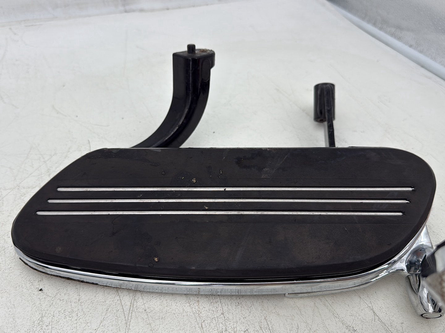 2015 Harley Road Glide Touring FLTRXS OEM Left Right Driver Floorboard Foot Rest