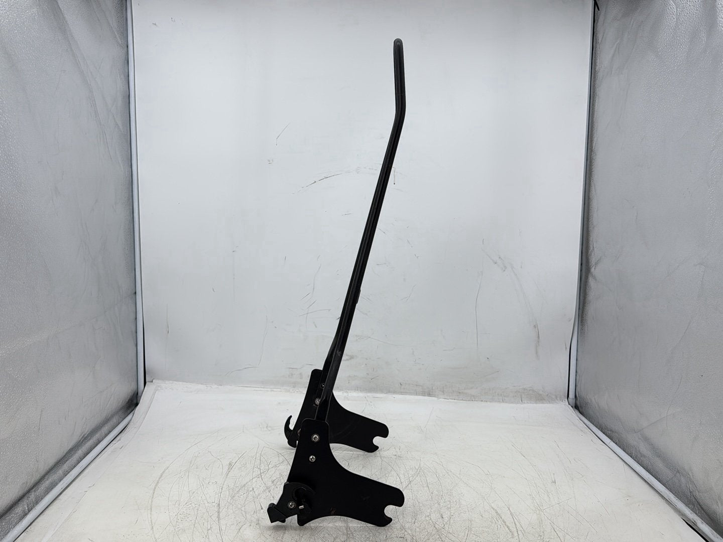 2004 Harley Road King Touring Custom FLHRSI OEM Rear Back Sissy Bar Rail Sissybar