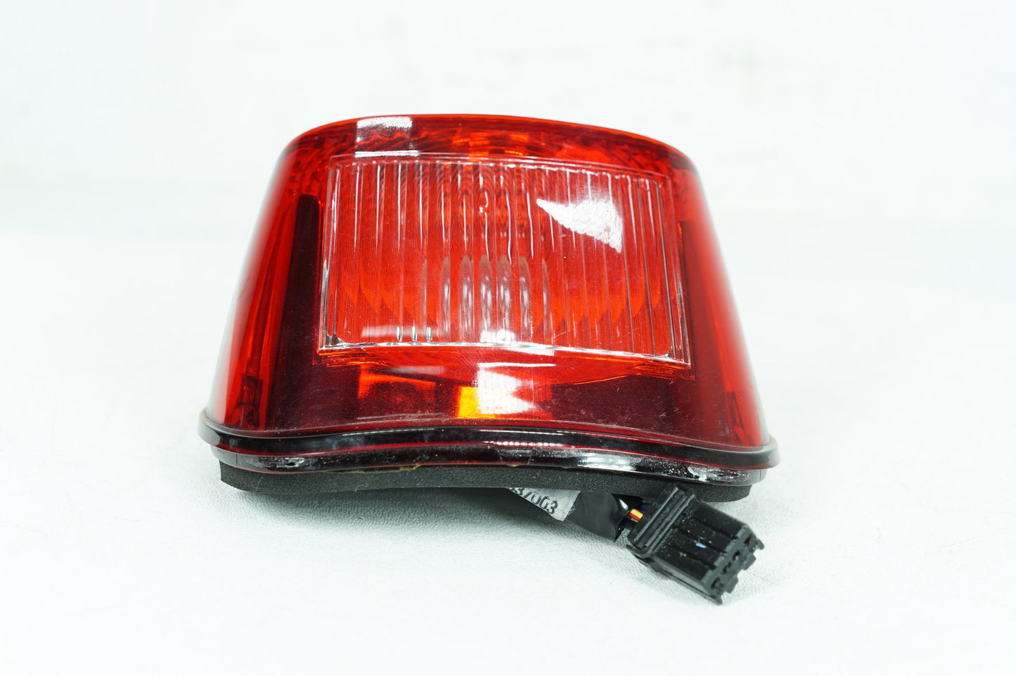 Harley-Davidson Misc  Rear Brake Taillight Tail Lamp 68066-99A