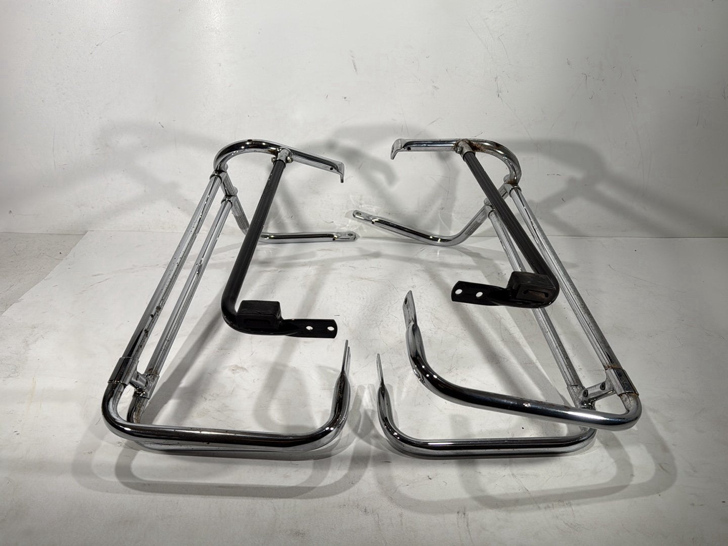 1996 Harley Electra Glide Touring FLHT OEM Rear Left Right Saddlebag Guard Rails Bar