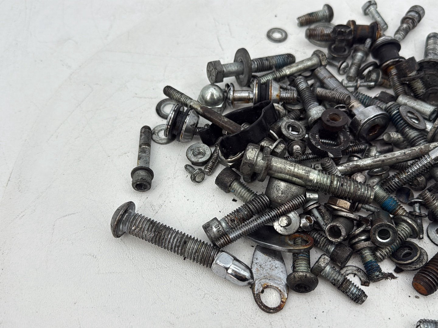 2007 - 2012 Harley-Davidson Dyna Super Glide Hardware Bolts Nuts & Brackets