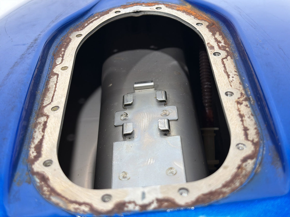 2007 Harley Dyna Super Glide FXD OEM Fuel Gas Tank Gasoline Reservoir * DENTED *