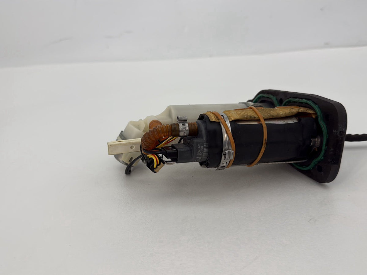 2014 Harley Sportster XL883L 883 SuperLow Gas Gasoline Fuel Petrol Pump Sending