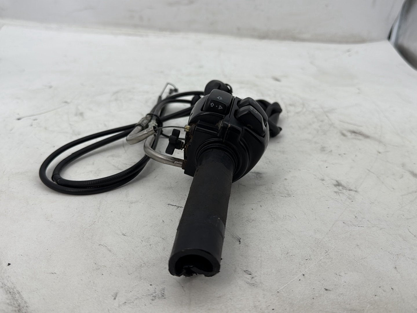 2002 Harley Heritage Softail Classic FLSTC OEM Right Engine Start Kill Switches Controls