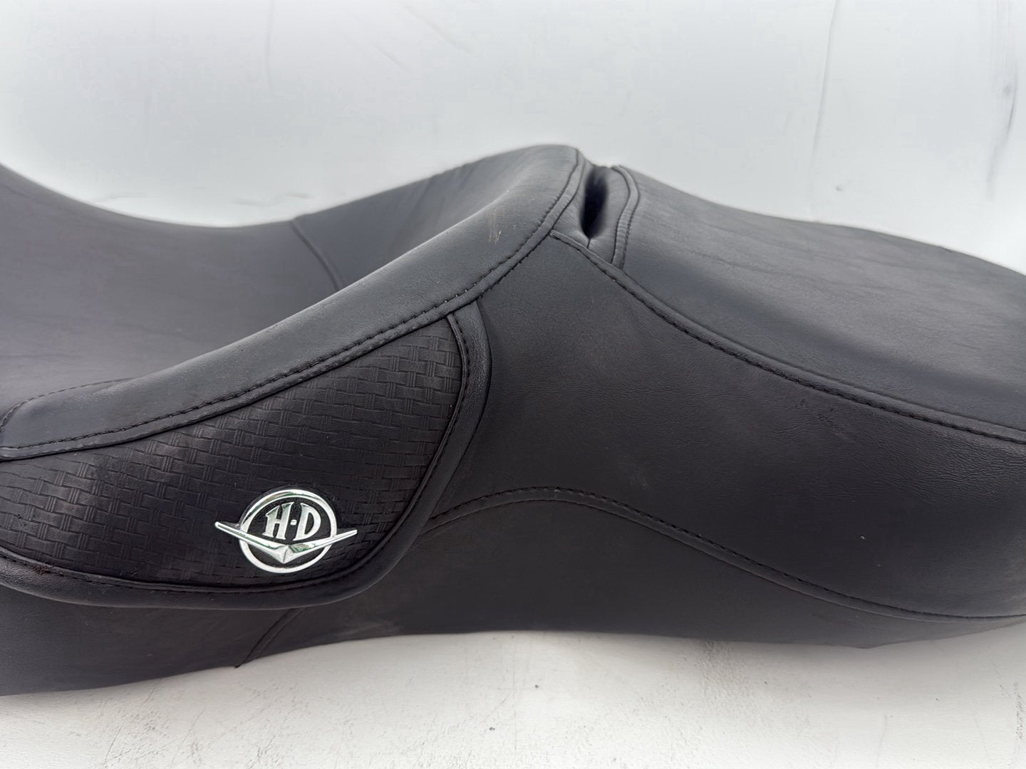 2005 Harley Touring FLHRCI Road King Classic OEM Passenger Rider Driver Seat Saddle