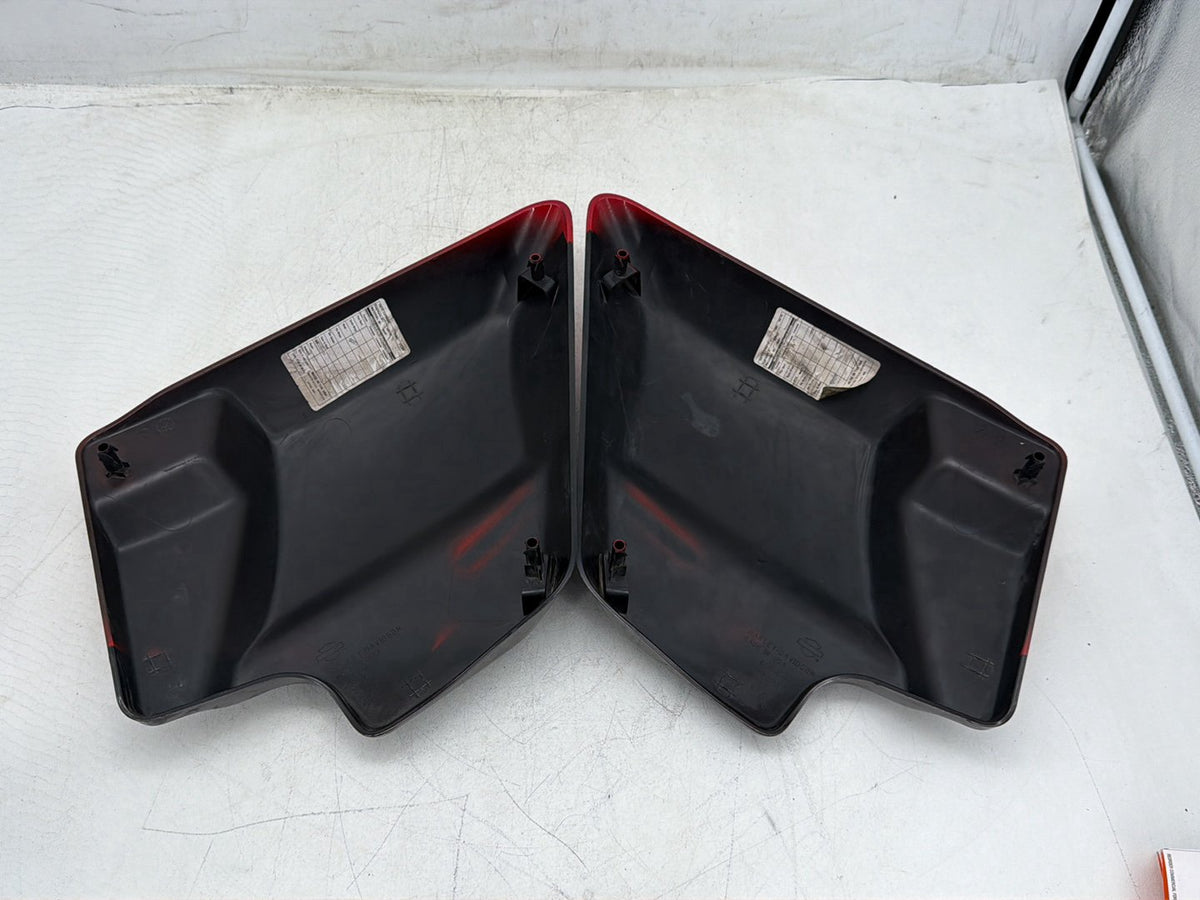 2011 Harley Electra Glide Touring Ultra OEM Left Right Side Fairing Cover
