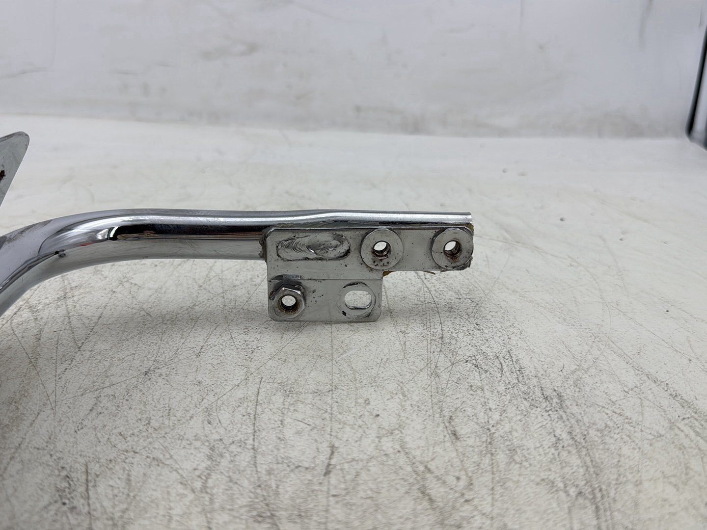 2007 Harley Touring FLHTC Electra Glide Classic OEM Rear License Plate Support Bar Holder