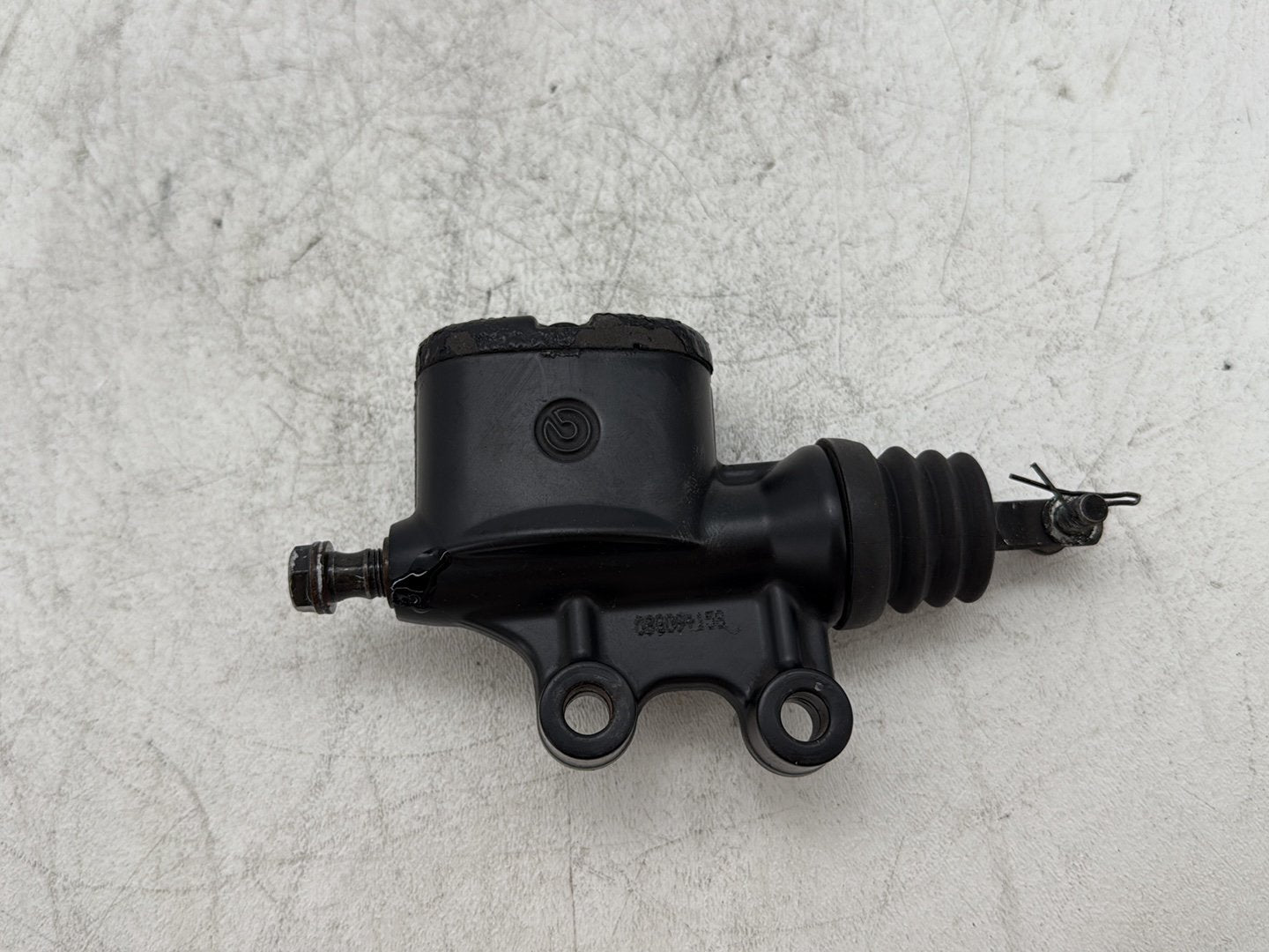 2009 Harley Street Glide Touring FLHX OEM Rear Brake Master Cylinder Reservoir