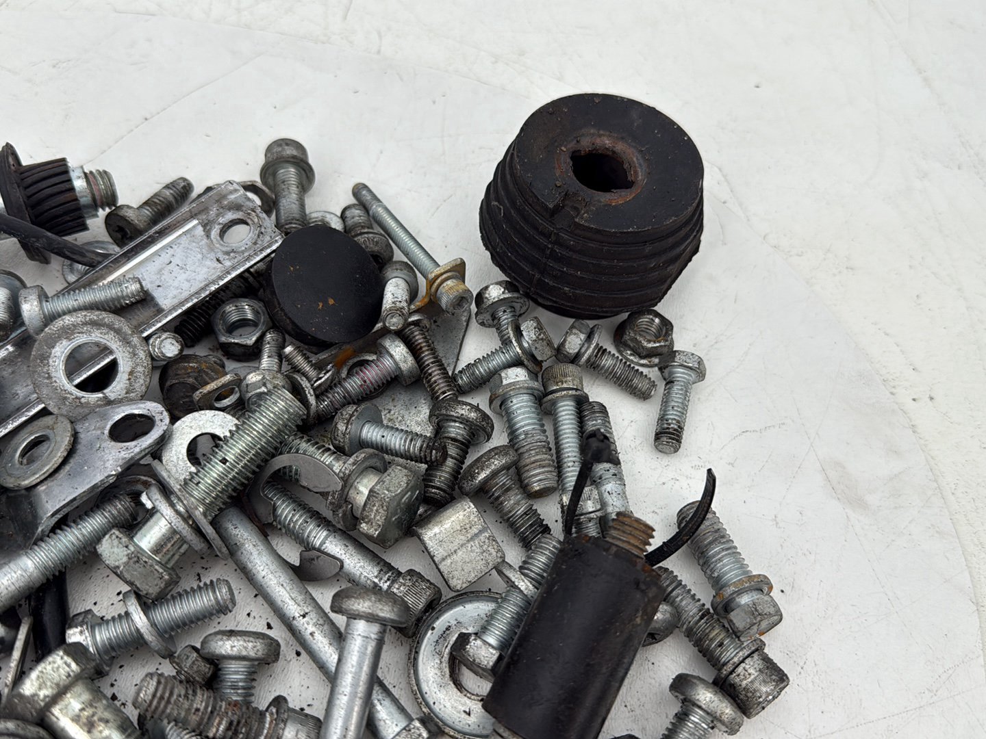 2015 Harley Road Glide Touring FLTRXS OEM Hardware Bolts Nuts & Brackets