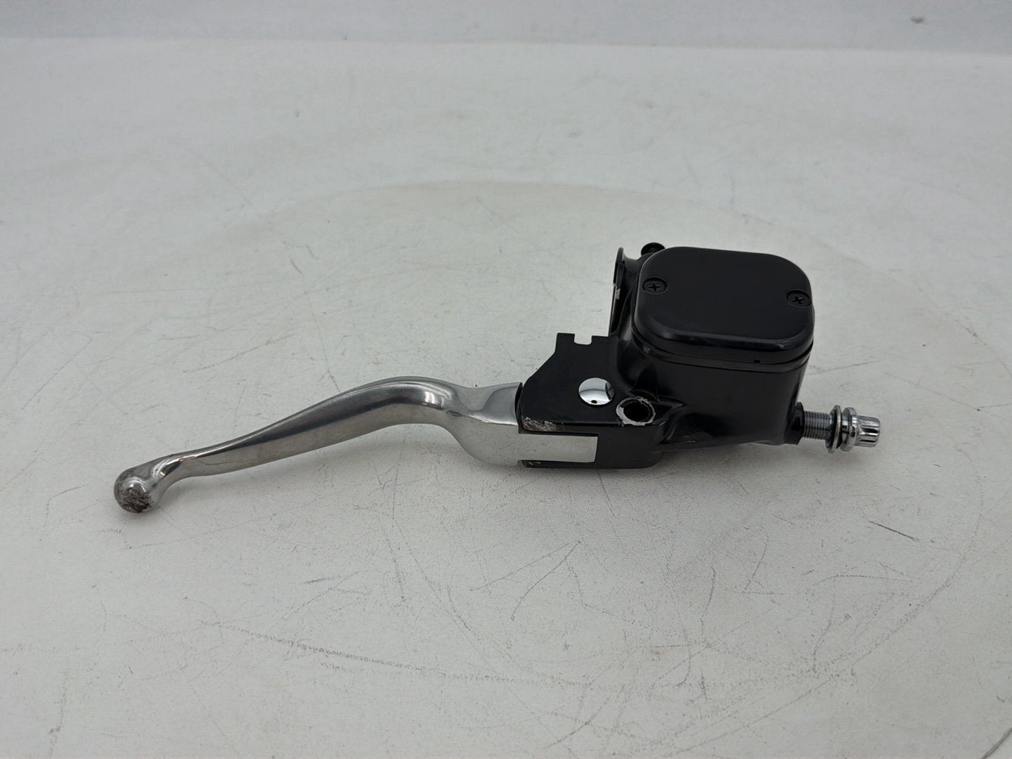 2007 - 2017 Harley-Davidson Dyna Super Glide Custom Front Right Brake Lever Master Cylinder 45019-06A