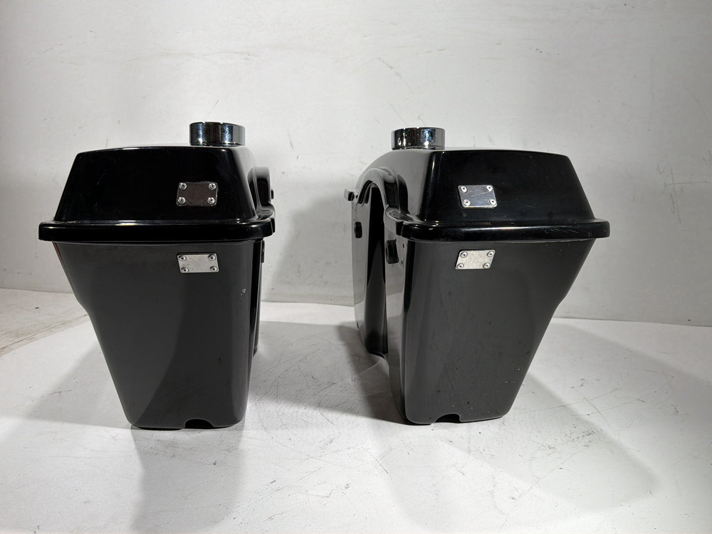 2009 Harley Road King Touring Police OEM Left Right Saddlebags Luggage NOKey