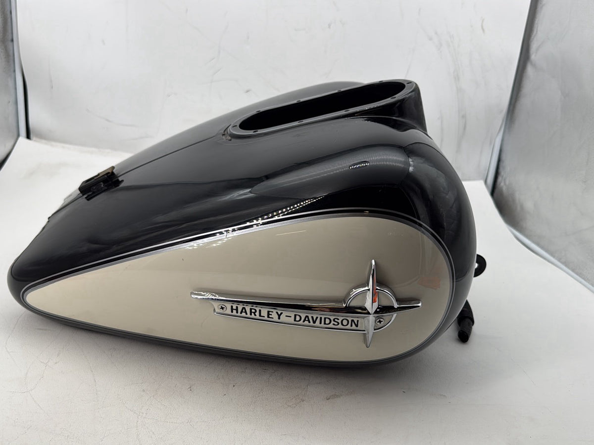 2007 Harley Touring FLHTP Electra Glide Police OEM Fuel Gas Tank Gasoline Reservoir