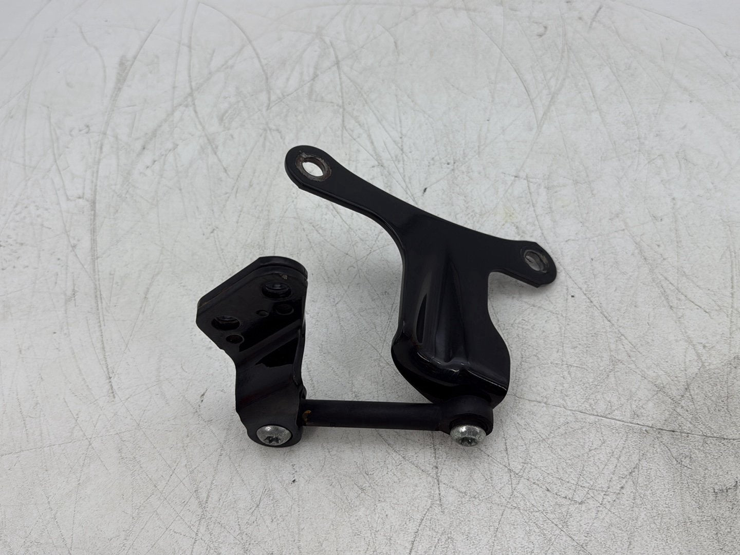 2006 Harley Sportster XL883L 883 Low OEM Mounting Bracket Holder Support Base
