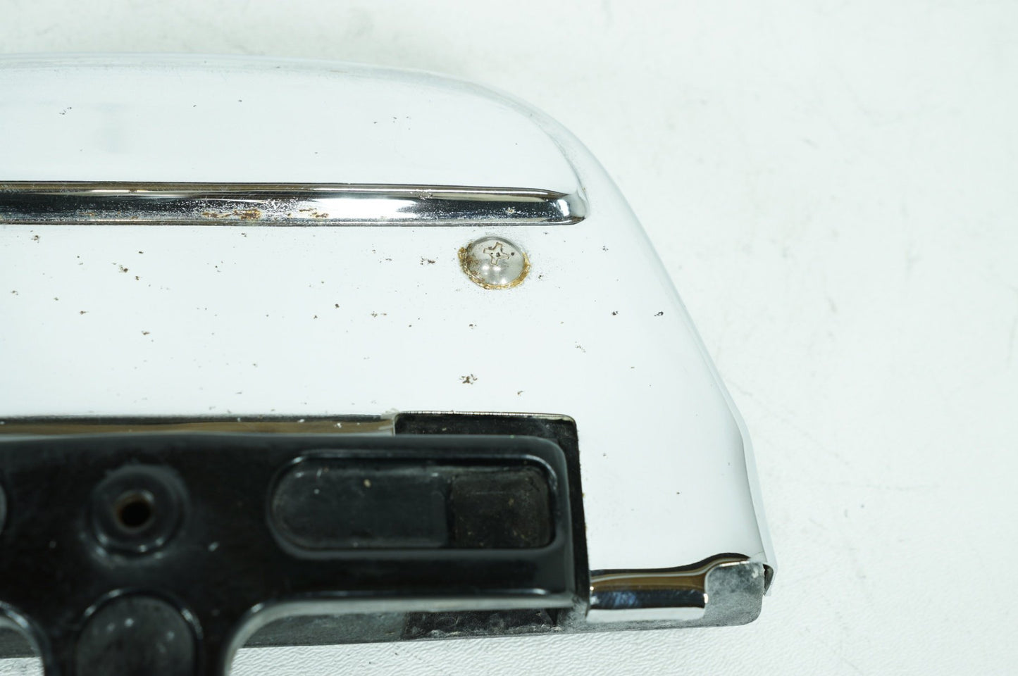 1999 - 2006 Harley-Davidson Touring Road King Police Left & Right Passenger Floorboard Foot Rest 50606-86A