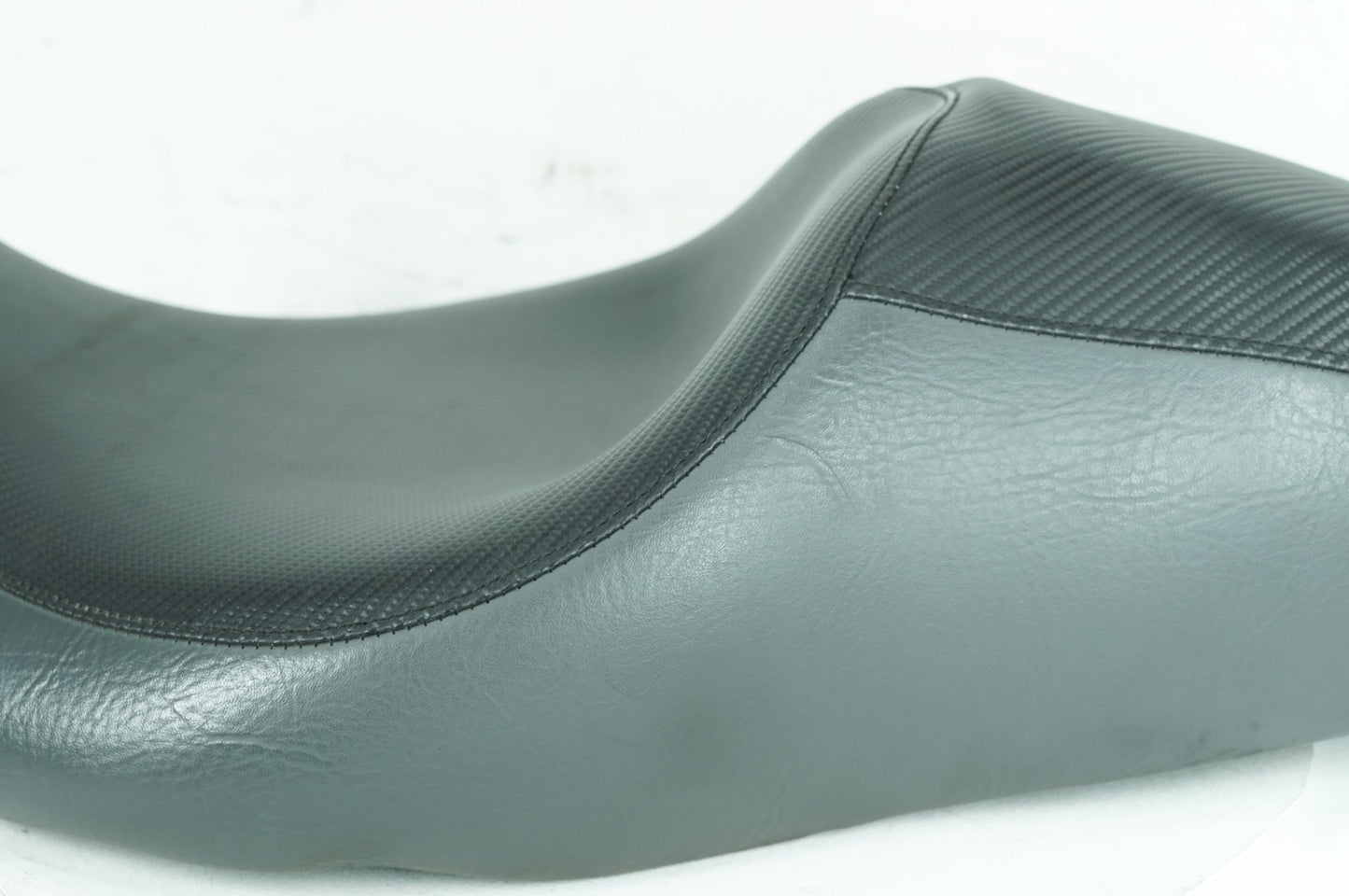 2008 - 2016 Harley-Davidson Touring Street Glide Passenger Rider Driver Seat Saddle 52320-11