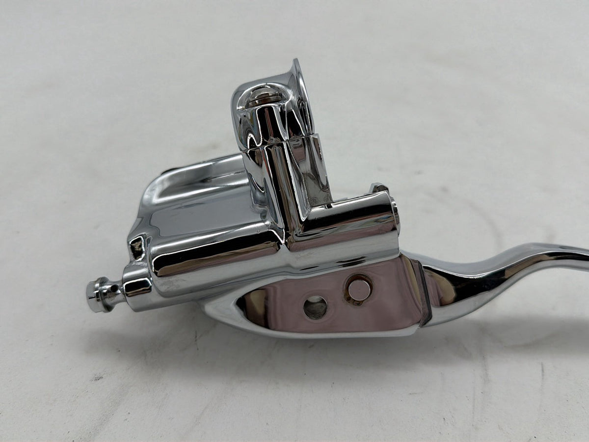 07 Harley Street Glide Touring FLHX OEM Front Right Brake Lever Master Cylinder