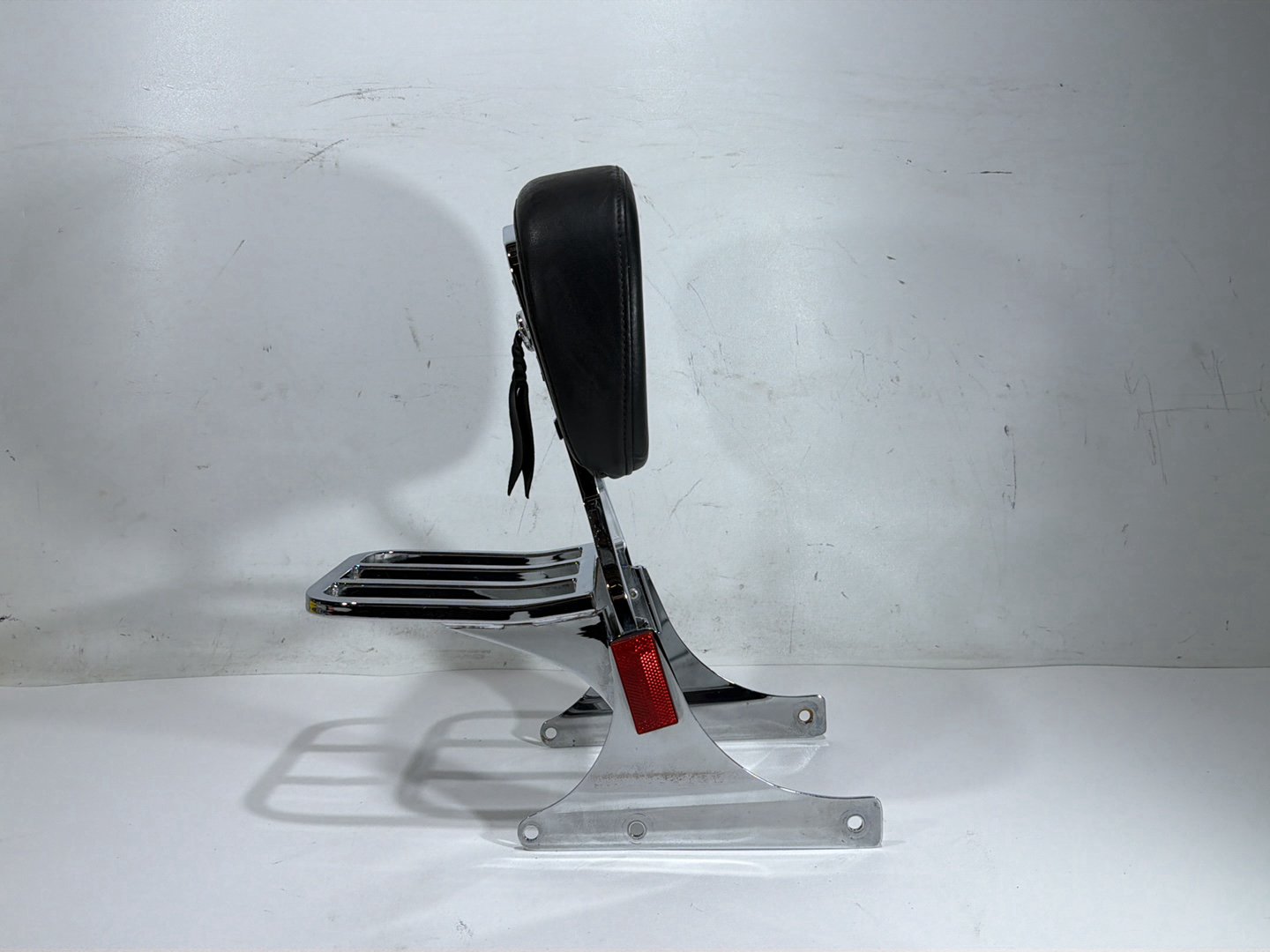 2011 Harley Heritage Softail Classic OEM Rear Sissy Bar w/ Backrest Cushion Pad
