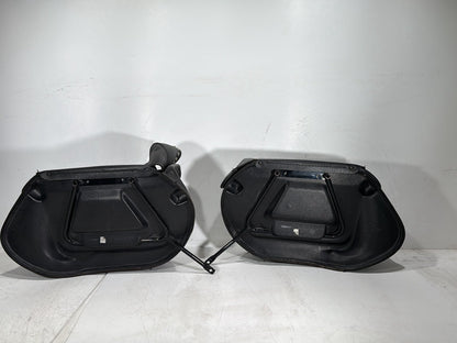 2007 Harley Softail Heritage Classic FLSTC OEM Rear Left Right Saddlebags Luggage Leather