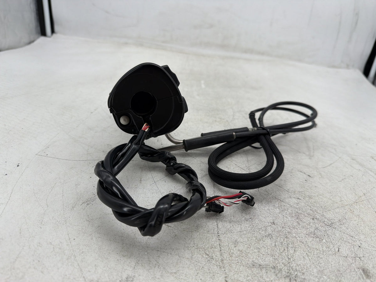 2012 Harley Dyna Fat Bob FXDF 103 OEM Right Engine Start Kill Switches Controls