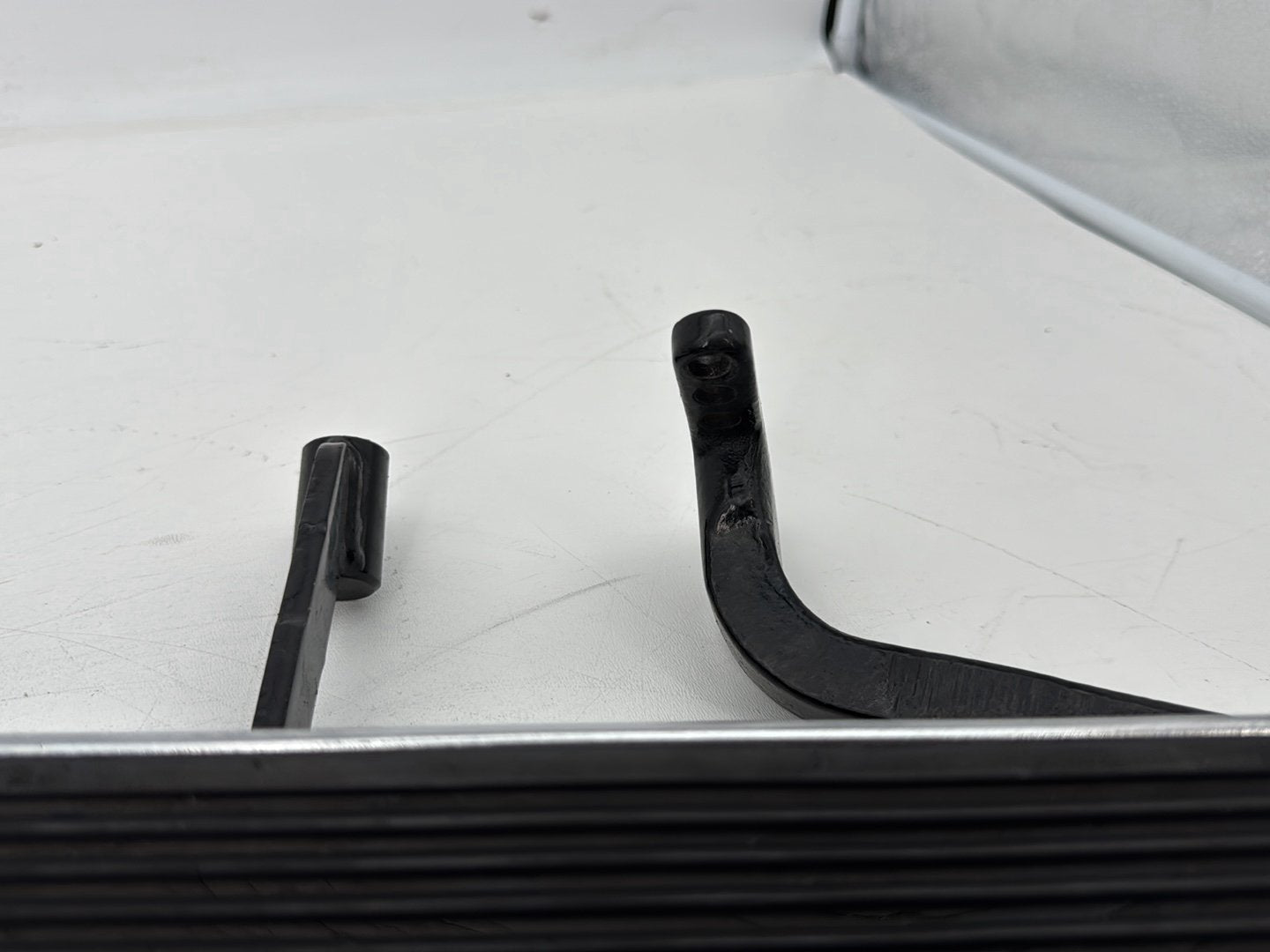 1999 - 2006 Harley-Davidson Touring Electra Glide Classic Left Right Driver Floorboard Foot Rest 50621-79A