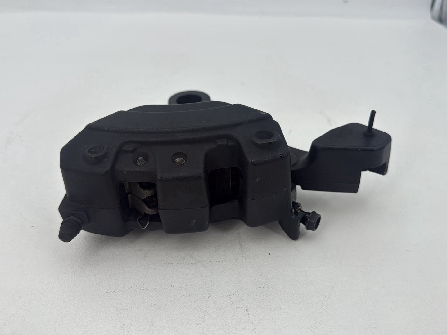 2007 - 2011 Harley-Davidson Touring Street Glide Rear Back Brake Caliper w/ Bracket 	44080-08B