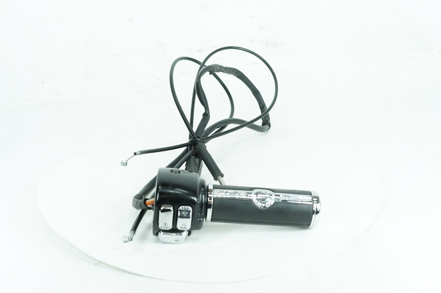 1999 - 2006 Harley-Davidson Softail Heritage Classic Right Engine Start Kill Switches Controls 71684-06A
