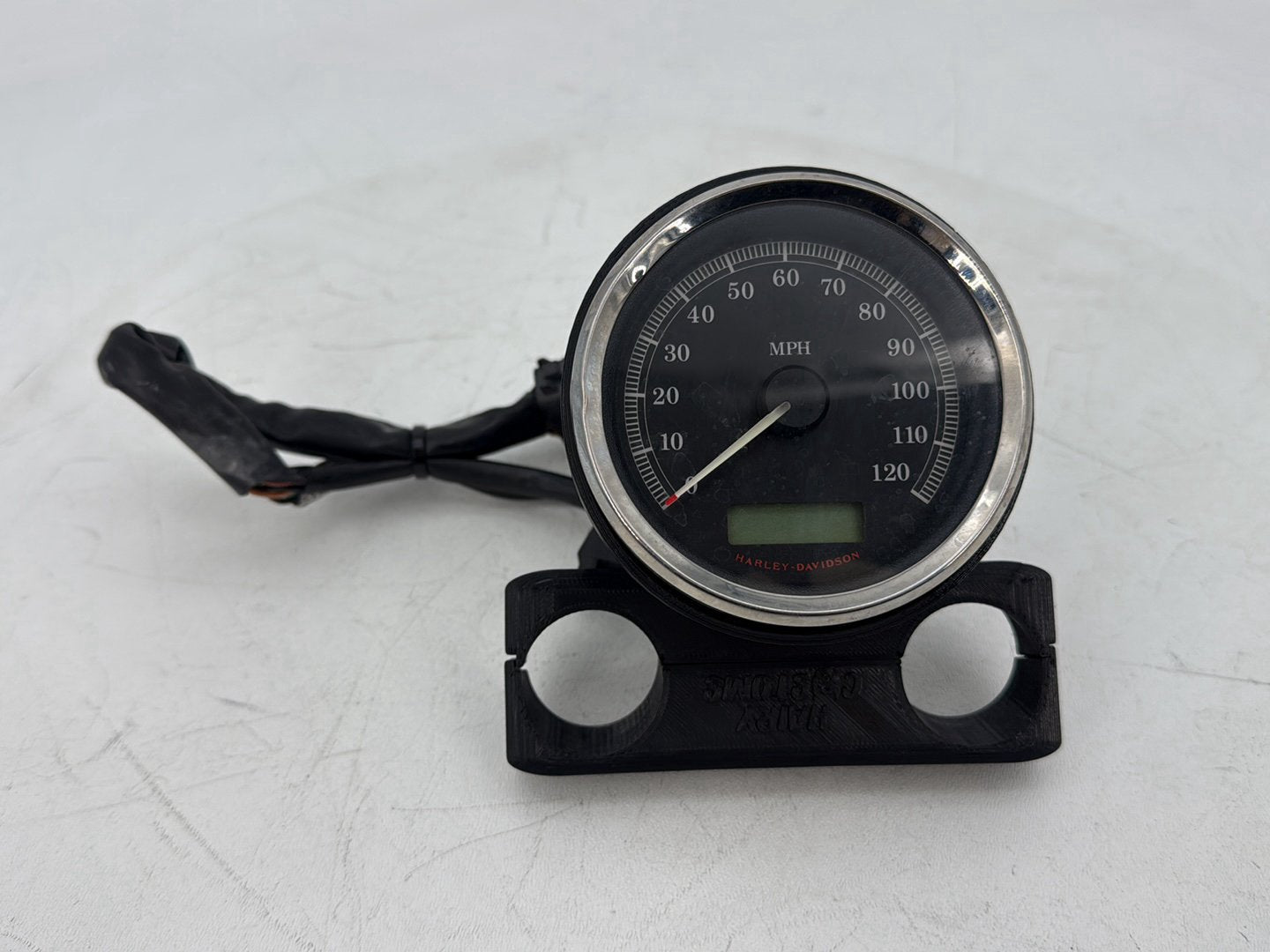 2007 - 2012 Harley-Davidson Dyna Super Glide Speedo Speedometer Gauge Cluster 67478-09