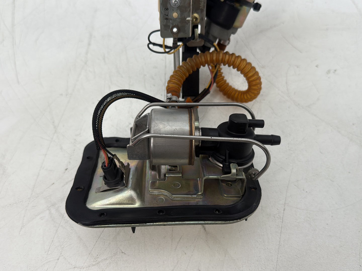 2005 Harley Heritage Softail Classic OEM Fuel Pump Gas Gasoline Petrol Sending