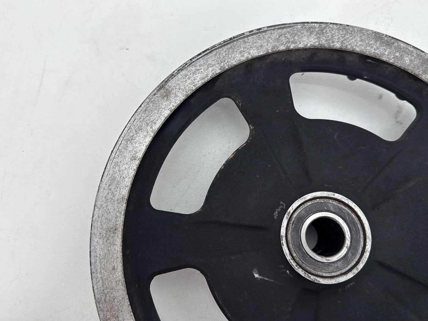 2013 Harley Street Glide Touring FLHX OEM Rear Driver Pulley Sprocket