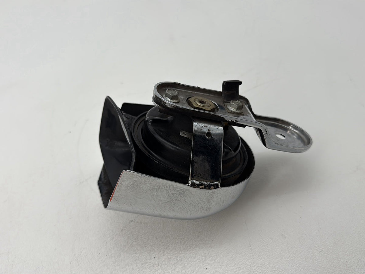 1991 Harley Heritage Softail Classic FLSTC OEM Horn Signal Klaxon Chrome Cover