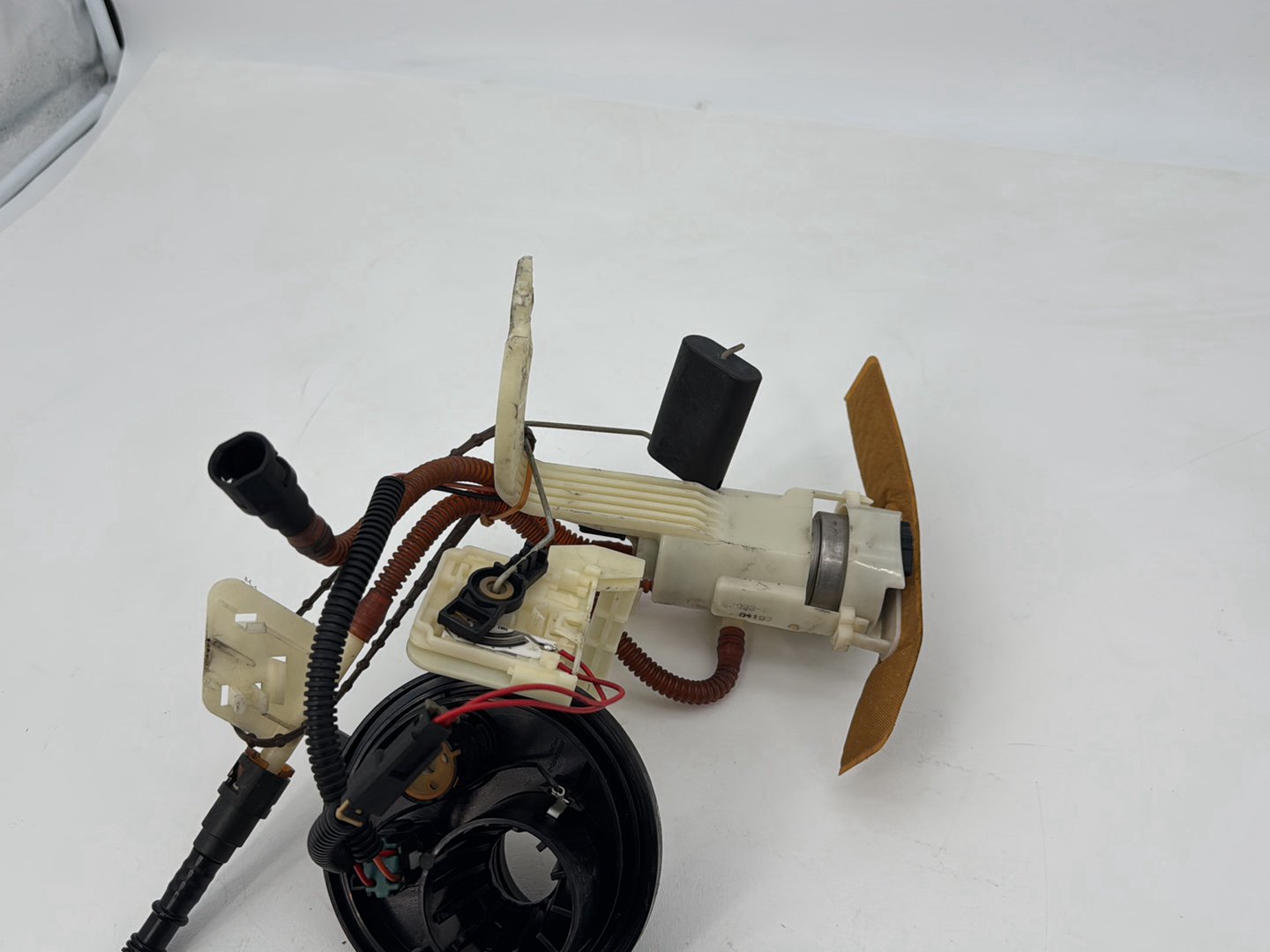 2007 - 2012 Harley-Davidson Touring Road Glide Gas Gasoline Fuel Petrol Pump Sending 	62908-08