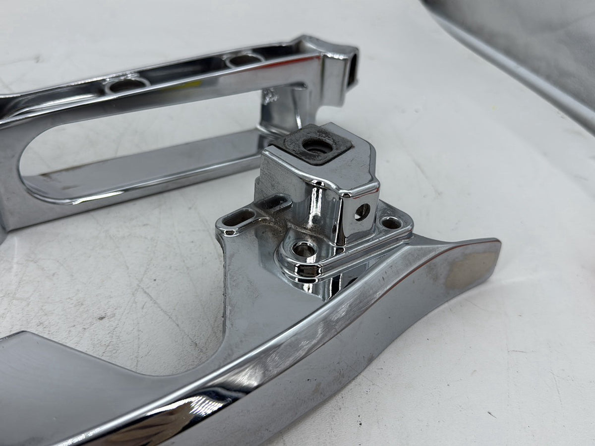 18 Harley Electra Glide Touring OEM Left Right Saddlebag Fender Struts Brackets