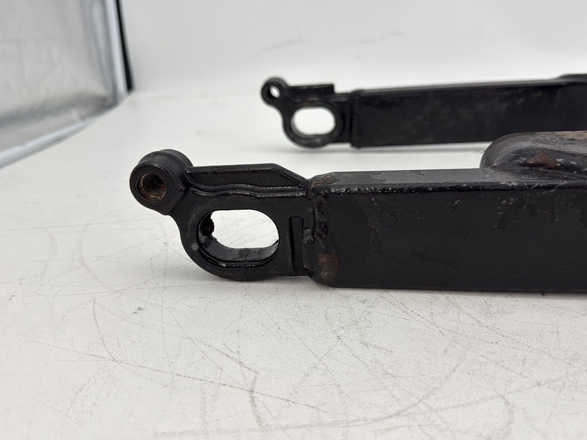 2006 Harley Touring FLHRI Road King OEM Rear Fork Swingarm Swing Arm
