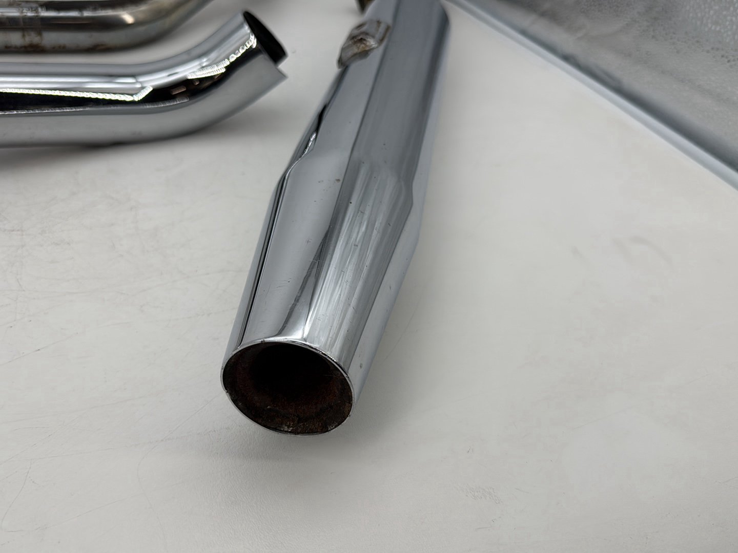 1999 - 2006 Harley-Davidson Touring Electra Glide Ultra Exhaust Header Pipes Muffler  	65621-99B