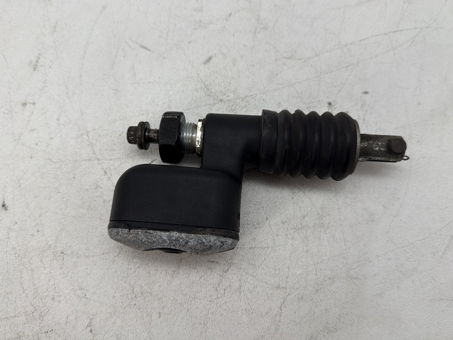 2006 Harley Touring FLHTCI Electra Glide Classic OEM Rear Brake Master Cylinder Reservoir