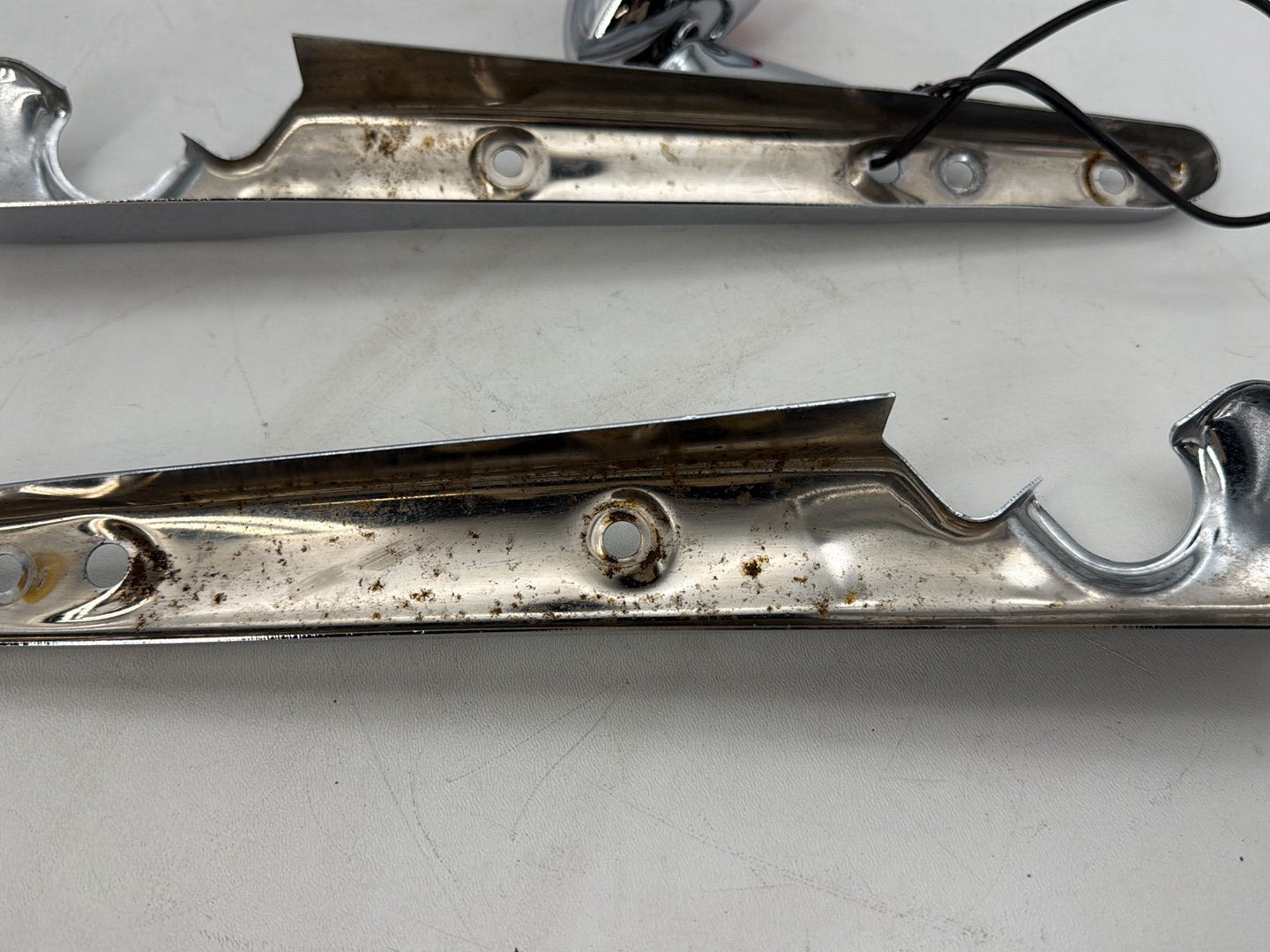2004 - 2013 Harley-Davidson Sportster 883 Custom Rear Left Right Fender Struts Bracket & Turn Signal  59902-04