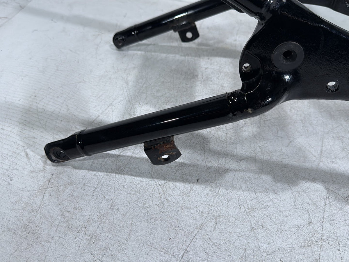 2010 Harley Electra Glide Touring Ultra Rear Back Sub Frame Rail Bar 48079-09BHP