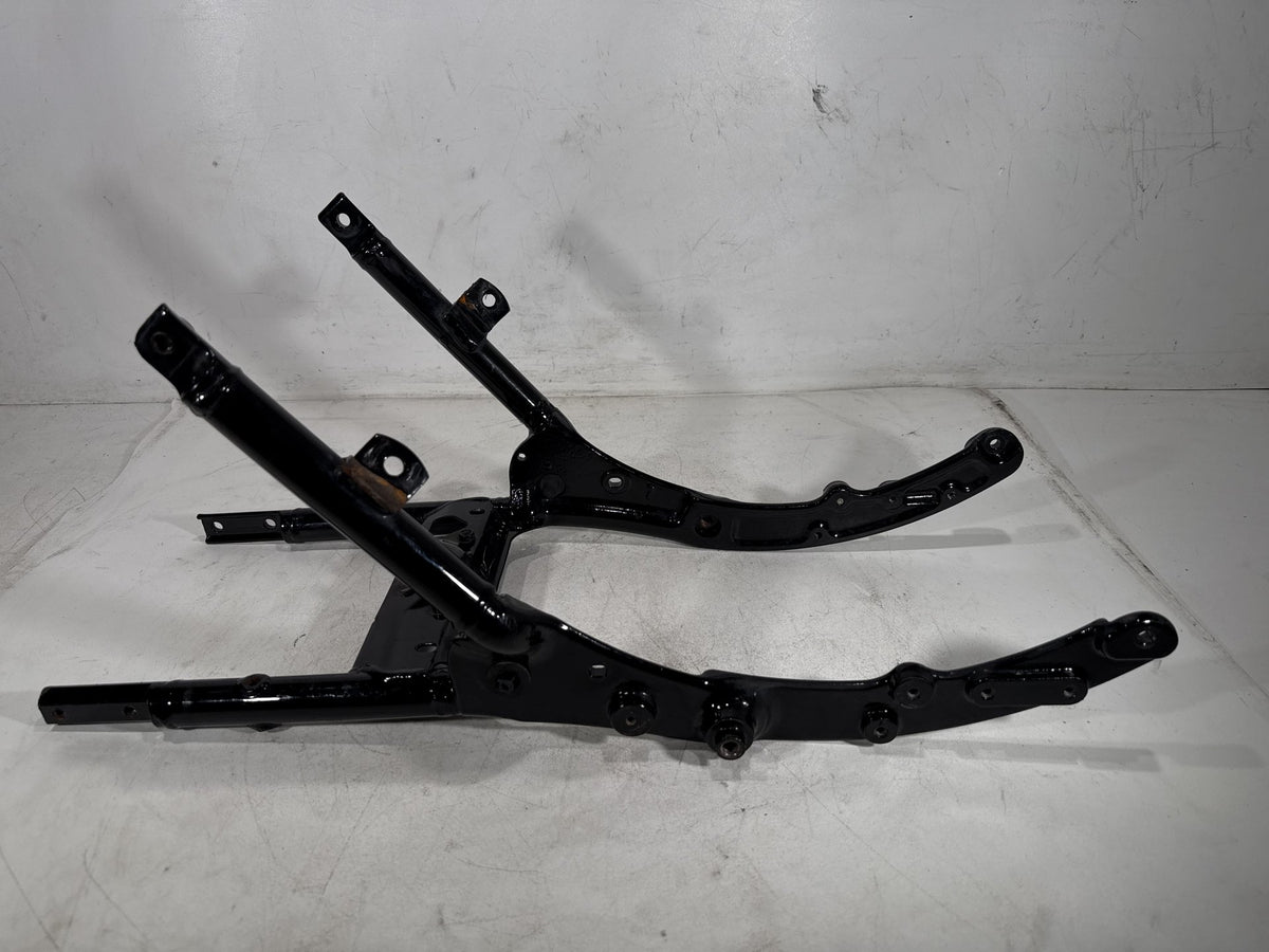 2011 Harley Electra Glide Touring OEM Rear Back Sub Frame Rail Bar 48079-09BHP