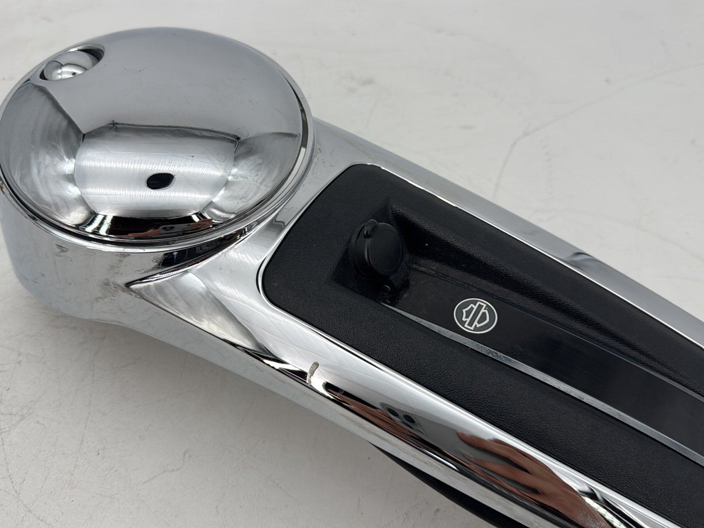 2008 - 2016 Harley-Davidson Touring Electra Glide Ultra Fuel Gas Tank Dash Console NOKey 61270-08