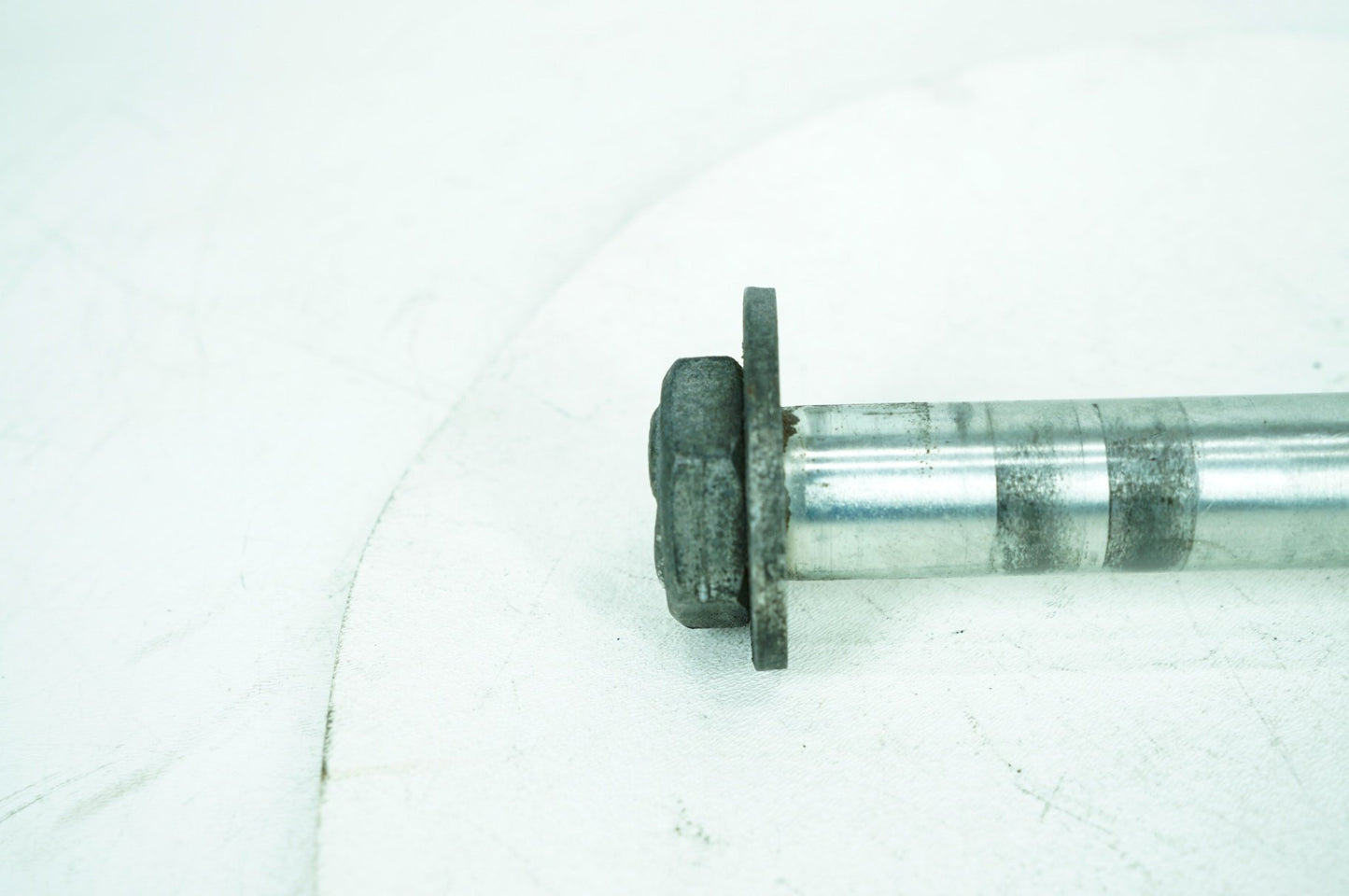 2017 - 2025 Harley-Davidson Touring Electra Glide Ultra Rear Wheel Axle Bolt Shaft 43000002