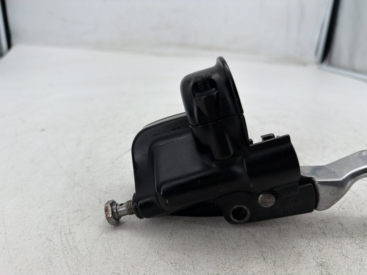 1996 Harley Electra Glide Touring Ultra Front Right Brake Lever Master Cylinder