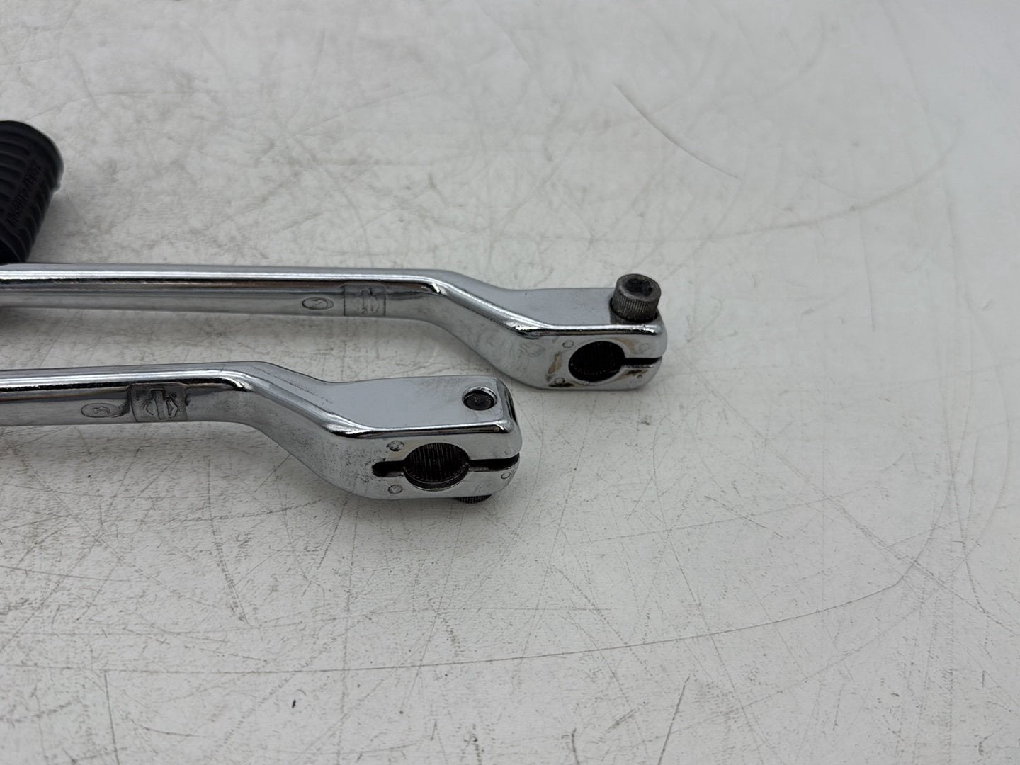 2006 Harley Electra Glide Touring Classic FLHTCI OEM Gear Shifter Lever Pedal Pedals