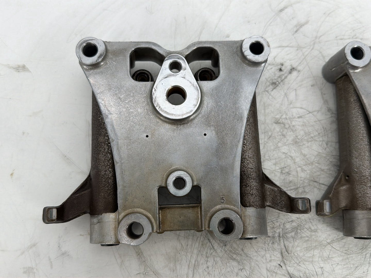 2005 Harley Touring FLHTCUI Electra Glide Ultra OEM Engine Twin Cam 1 Rocker Arm 17593-99
