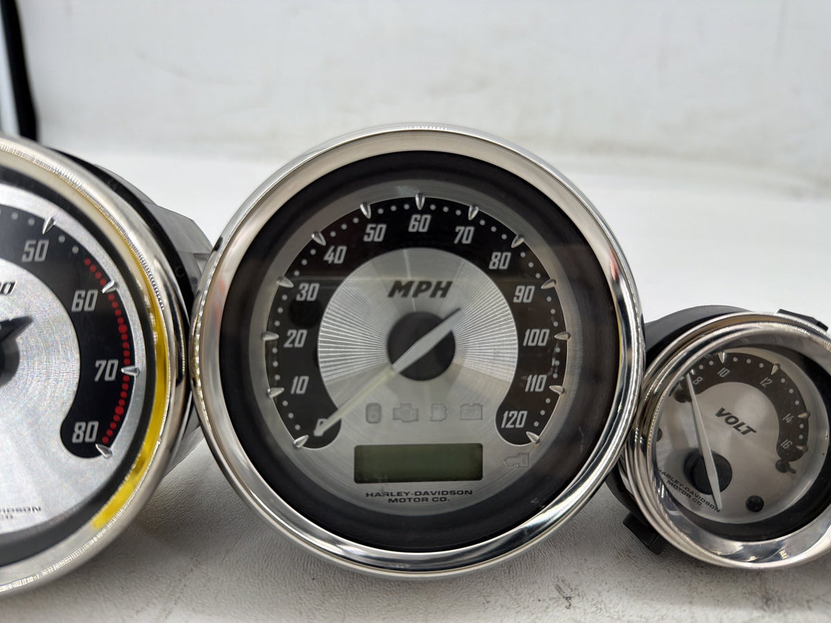 2007 Harley Electra Glide Touring CVO Air Oil Volt Fuel Tacho Speedo Gauges 44K