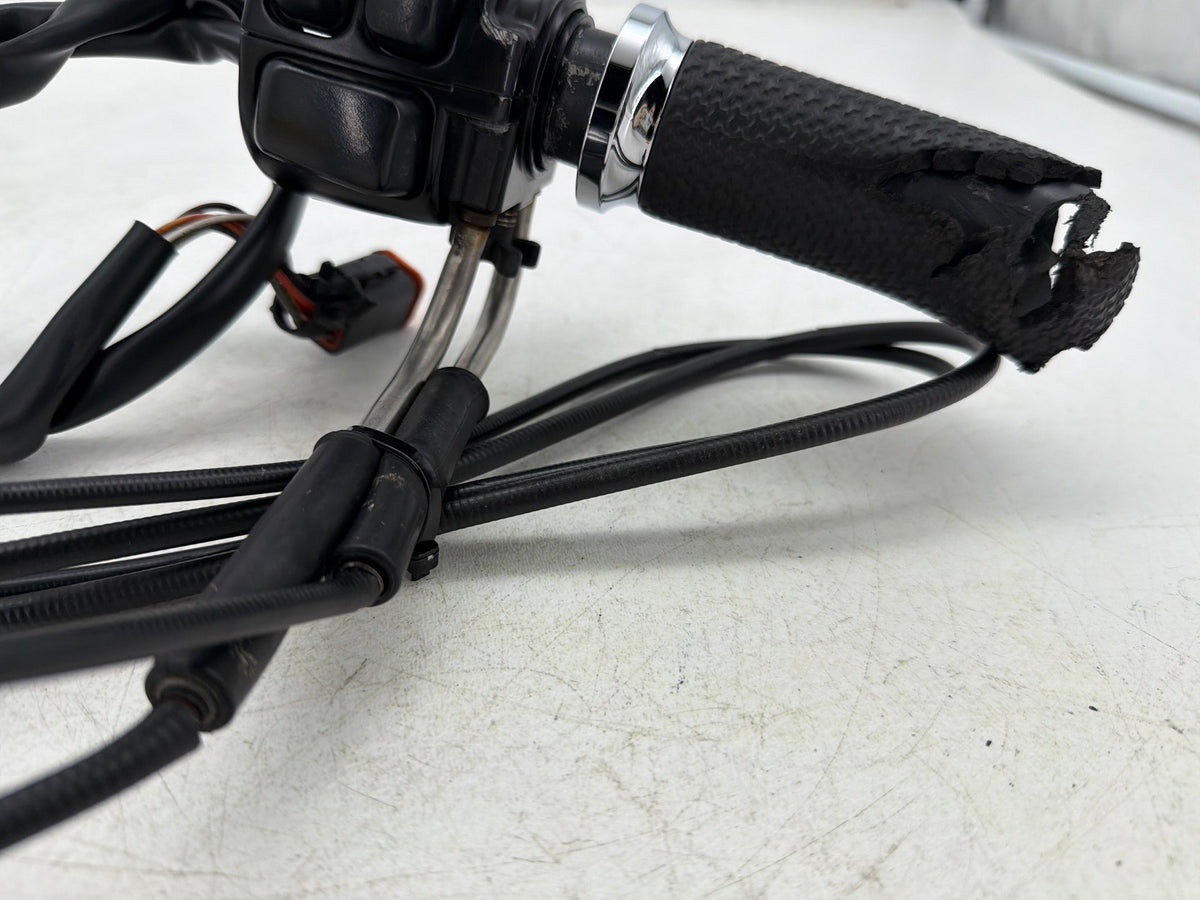 2006 Harley Softail Deuce FXSTDI OEM Right Engine Start Kill Switches Controls