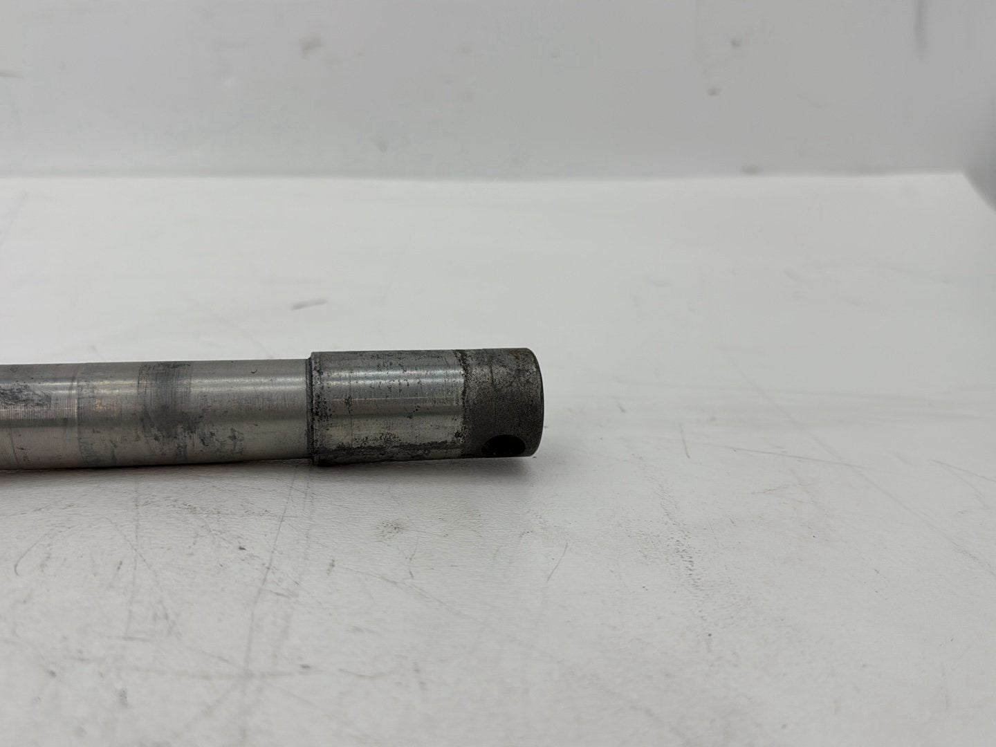2008 Harley Touring FLHTCU Electra Glide Ultra OEM Front Wheel Axle Bolt Shaft