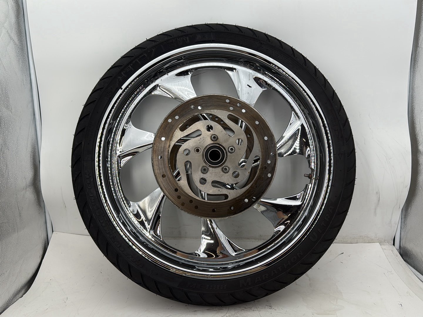 2005 Harley Road Glide Touring FLTRI OEM Front Wheel Rim Tire